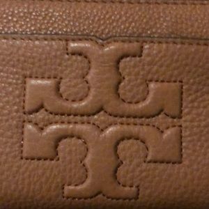 Tory Burch wallet with wristlet